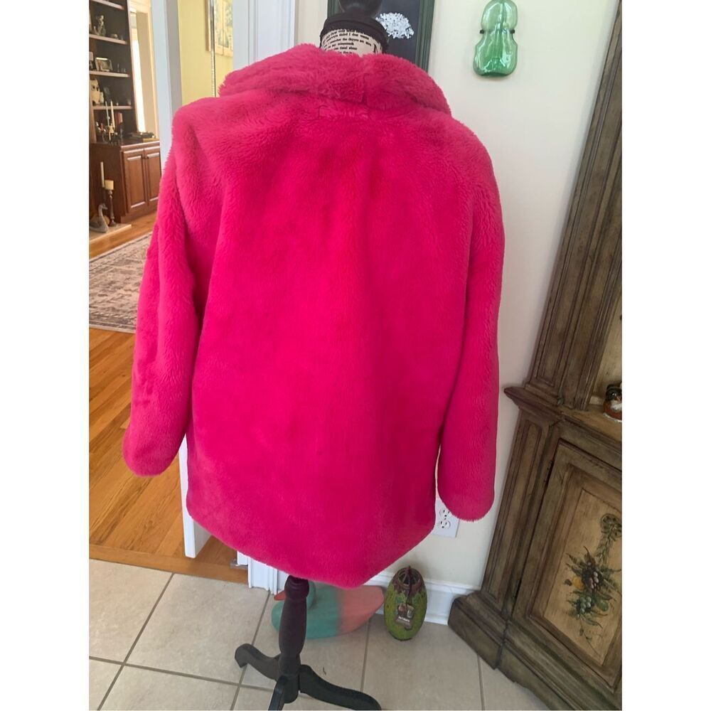 Thick Faux Fur Women’s Jacket - Picture 10 of 11